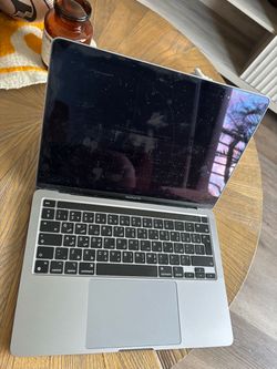 Apple MacBook Pro 13-inch (2020) with Apple M1 chip