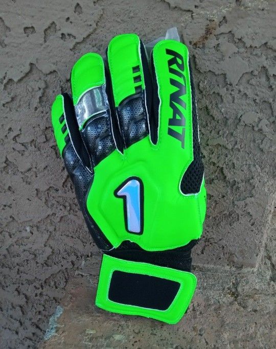 GUANTES DÉ PORTERO RINAT CON VARILLA PROFESIONAL # 10