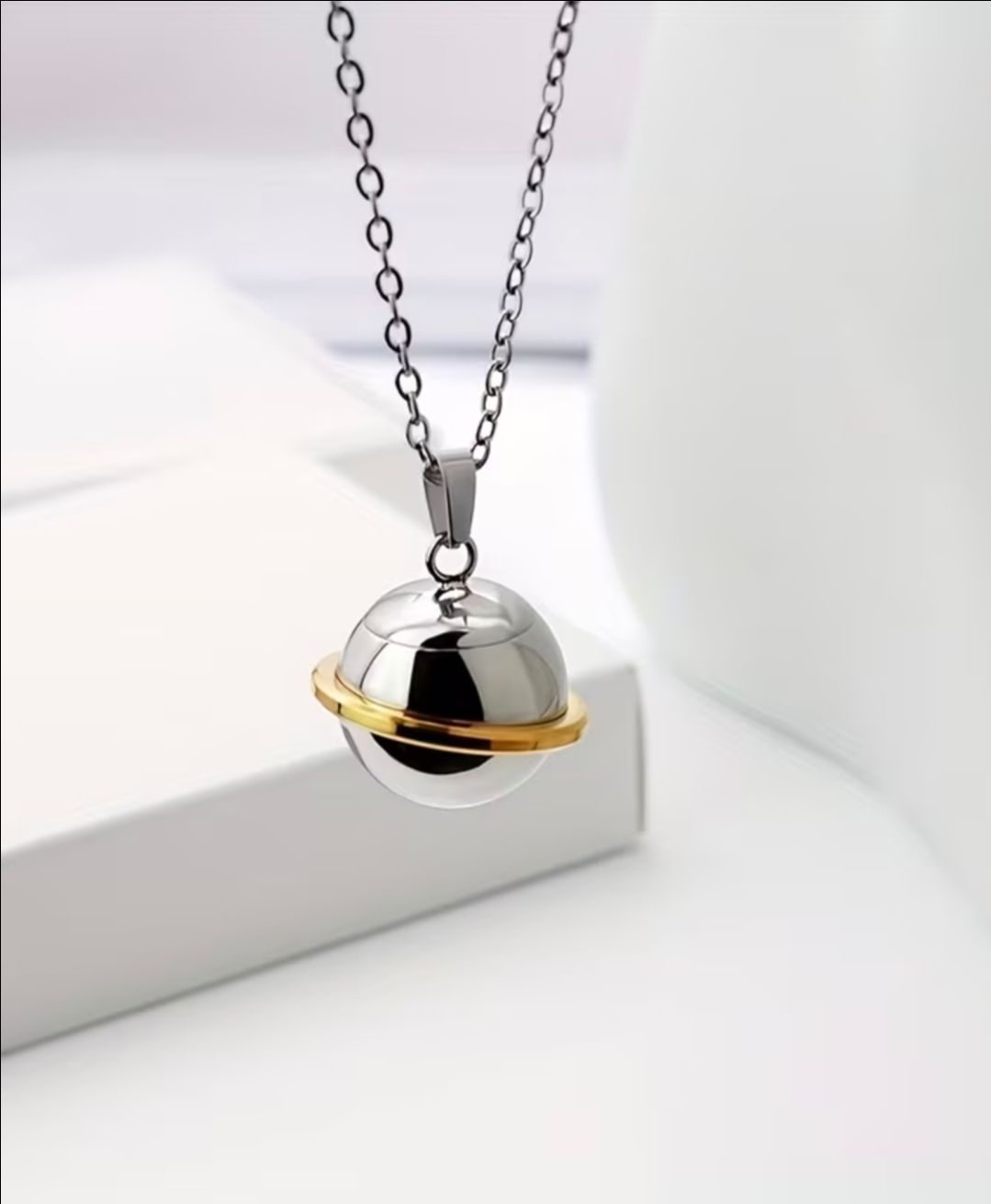 Urn necklace pendant
