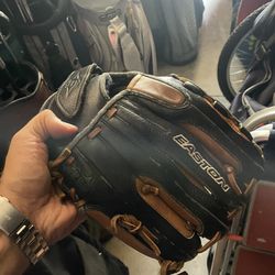 Baseball glove Easton size 12 