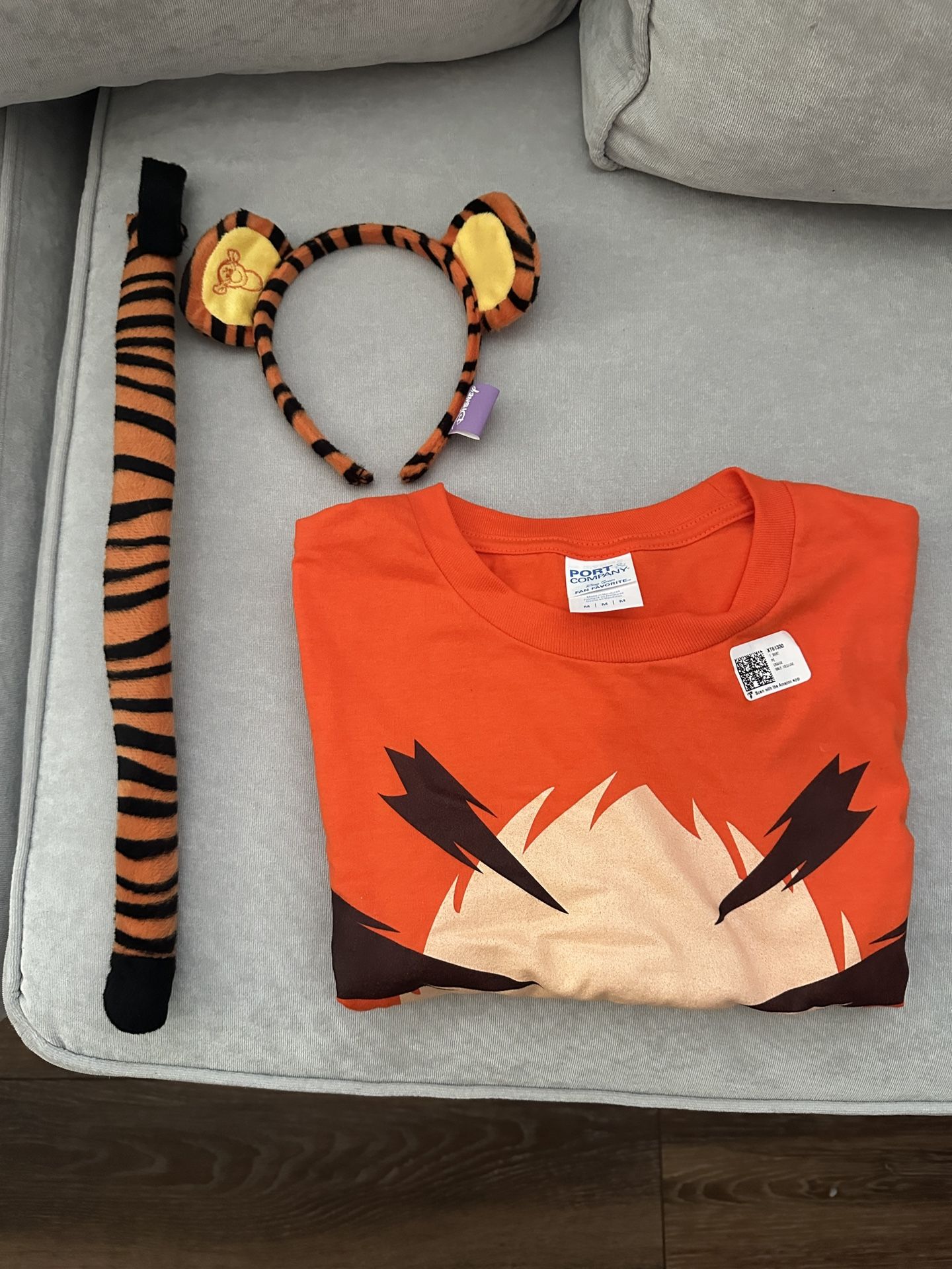 Disney Winnie The Pooh "Tigger" Headband and tail 