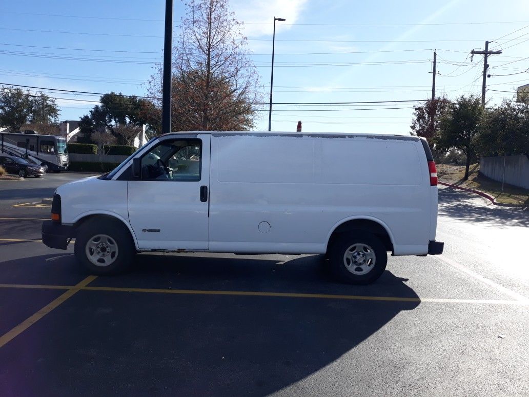 2004 Chevrolet Express