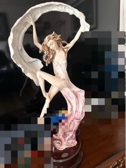 Santini statue