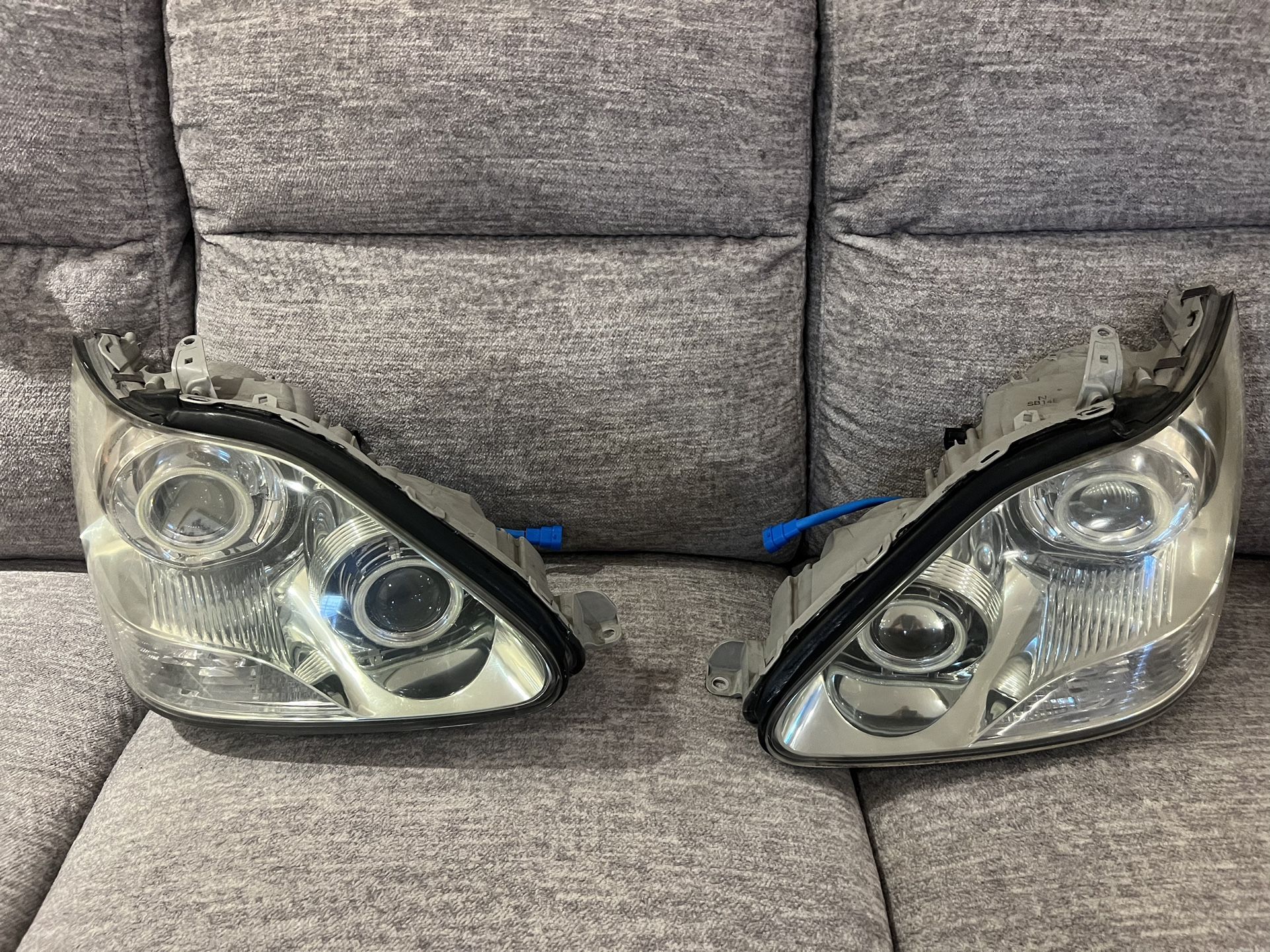 Lexus LS 430 Headlight Assembly (04-06)