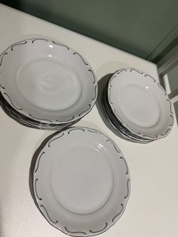 Set of 12 White & Silver Dessert/Side Plates