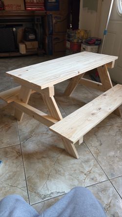 Mini picnics table for toddlers.