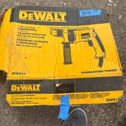 DEWALT HAMMER DRILL 1/2