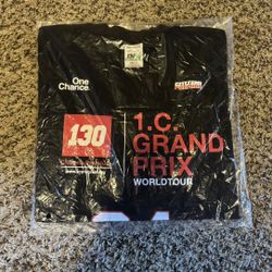 130 World shirt size small