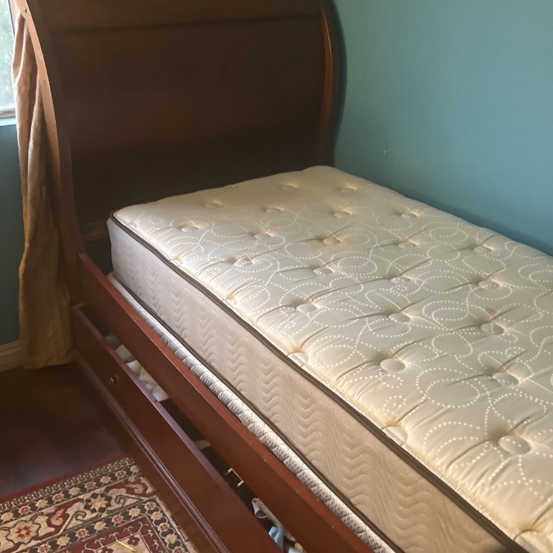 Twin Bed