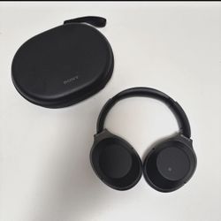 Sony Noise Cancelling Headphones WH1000XM2 