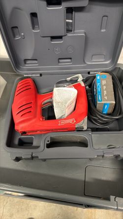 Arrow et 50 R.E.D. electric staple gun