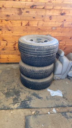 Tires 265/75/16