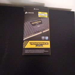 CORSAIR Vengeance LPX DDR4 RAM 16GB (2x8GB) 3200MHz CL16-20-20-38 1.35V Intel AMD Desktop Computer Memory - Black (CMK16GX4M2E3200C16) 