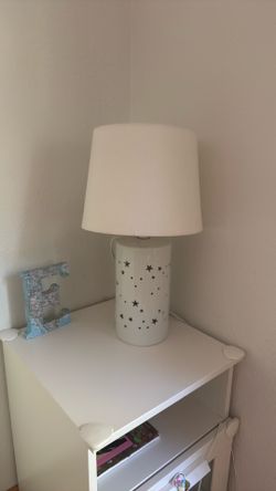 Night lamp with ceramic base and fabric shade