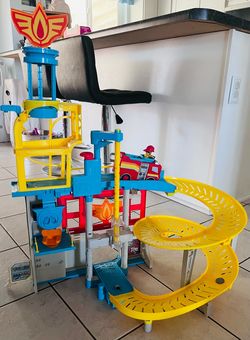 Hot Wheels Fire Department First Responder