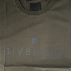 Givenchy T Shirt Size Medium New 
