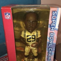 Ceramic Indianapolis Colts Super Bowl winners bobble heads