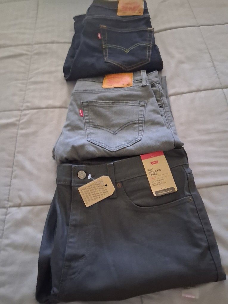 Levi's Pants 34w  By 32 Long 3pieces 