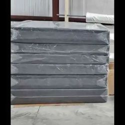 Queen  box springs new can deliver