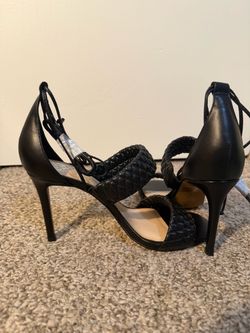 Vince Camuto Antilique Black Quilted Lace Up Heels, Size 8