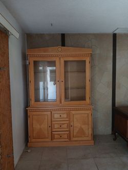 2 Piece Wooden Hutch