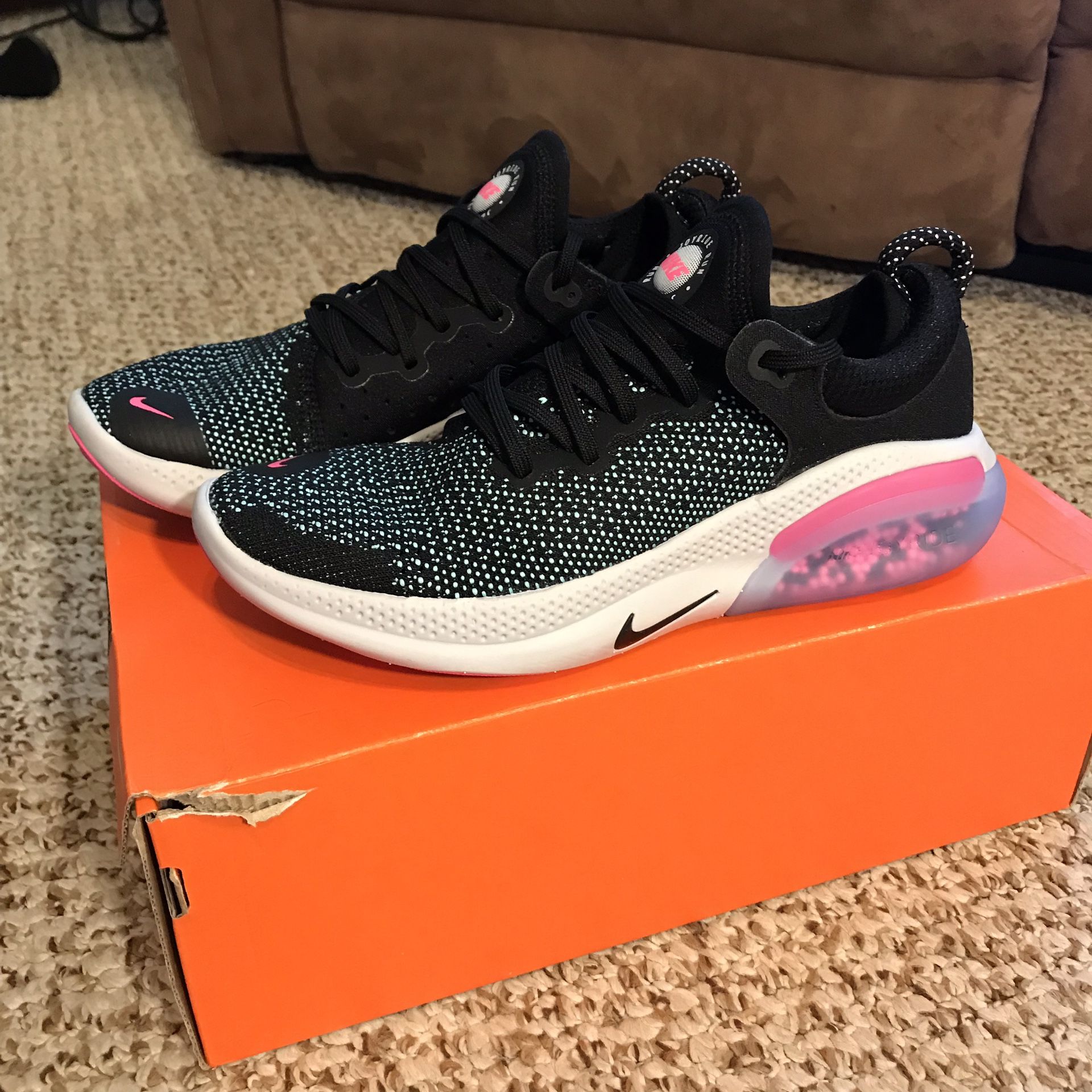 Brand New Women’s Nike Joyride Run FK sz 8.5