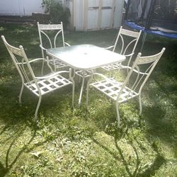 Free Outdoor Tables 