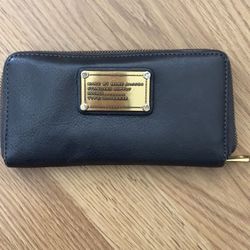 MARC JACOBS leather zip around wallet dark grey