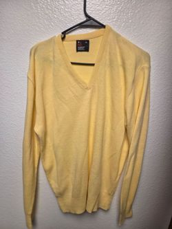 VTG ROBERT BRUCE MEN SIZE XL TALL YELLOW  V NECK SWEATER MADE IN USA