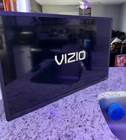 Vizio flatscreen 27 in tv