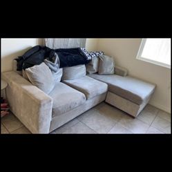 Grey sectional couch forsale with chaise