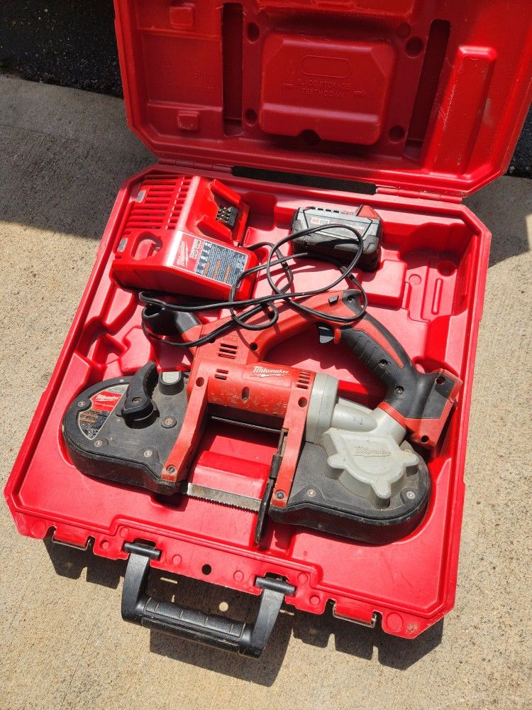 Milwaukee 18v Bandsaw
