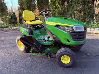 John Deere 42” Ride On Mower 