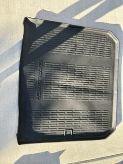 Ford Explorer Rubber Trunk Mat 