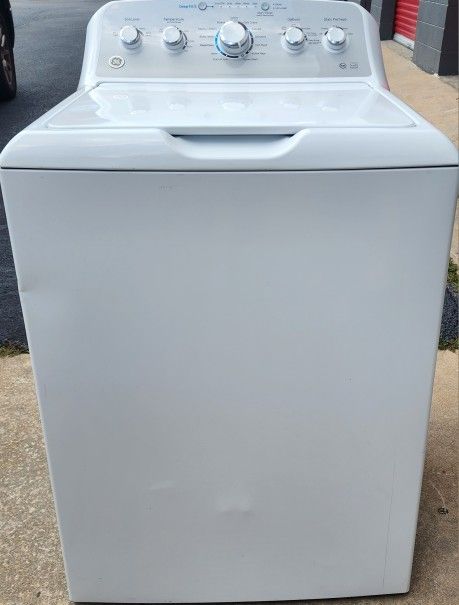 NEW GE Washer for Sale
(Scratch & Dent Unit)
Comes w/ Warranty
Delivery Available