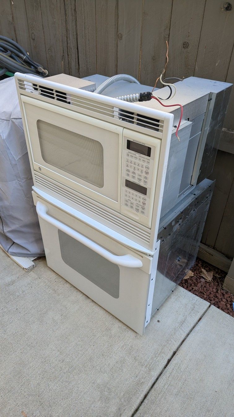 FREE Electric Oven/Microwave Combo