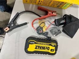 DeWalt 1600 Jump Box /Charger
