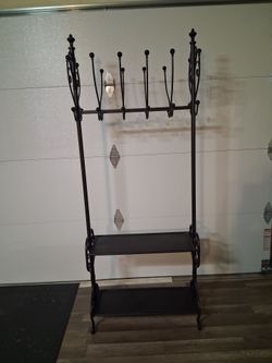 Coat hanging rack