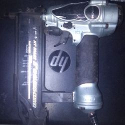 Hitachi Brad Nailer