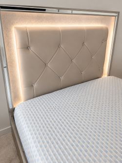Queen Storage Bed Frame with Lighted Tufted Headboard & Mirrored Details