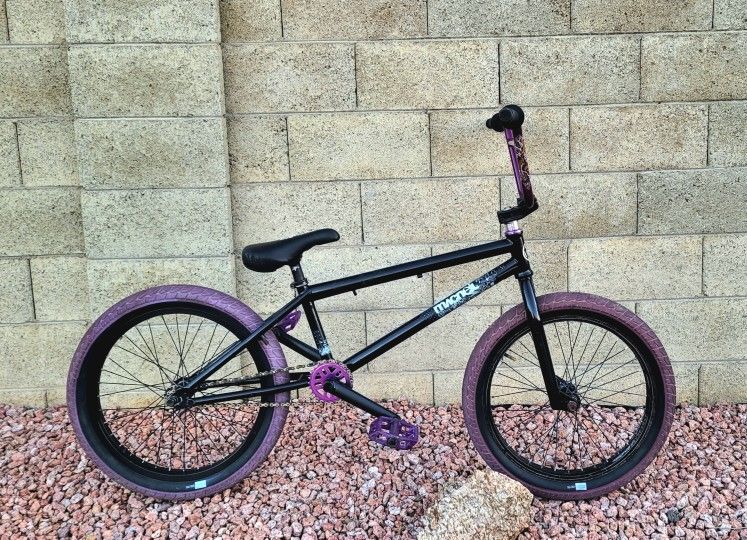 MACNEIL "BIBI" BMX BIKE