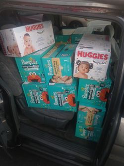 Diapers And Wipes For Da Low!!!...few Sizes