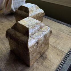 Two Beautiful Storage Box Capaz Shell.!!!!