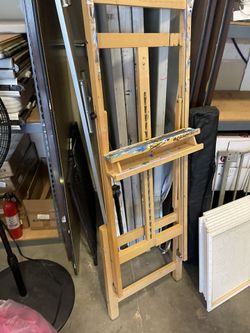 Easel