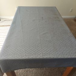 TABLE CLOTH OR COVER