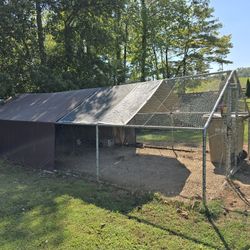 Chicken Coop With 26ft Net