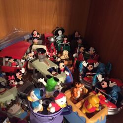Disney theme park attraction metal Diecast vehicles rides disneyland