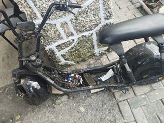 Electric Bike Frame With Tires 