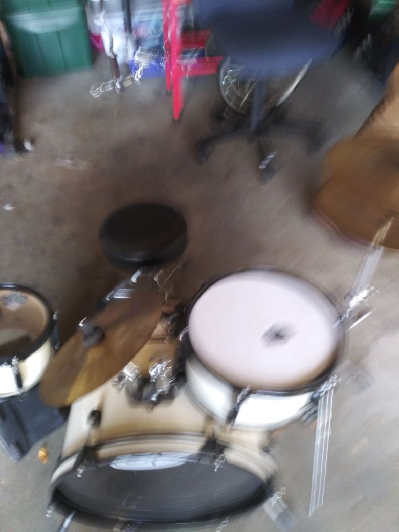 Miniature size professional drum set for kids