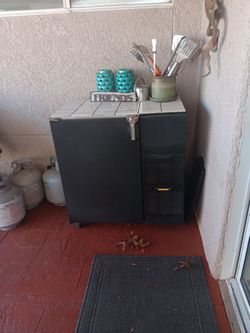 Hunting/or Practice Bow And Arrows 